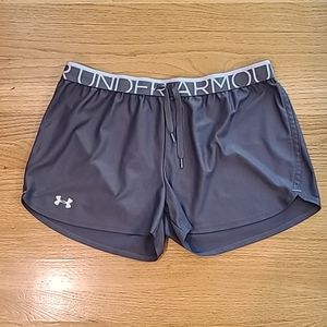 CLEARANCE Under Armour Heat Gear Loose Fit Workout Shorts
